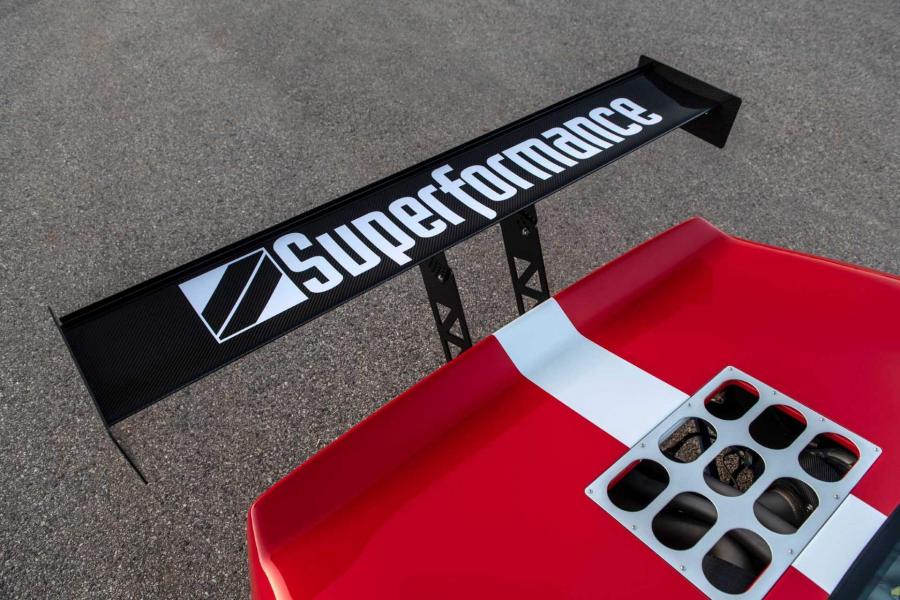 Детали экстерьера Ford GT40 Future by Superformance 2018 года  (фото 31 из 42)
